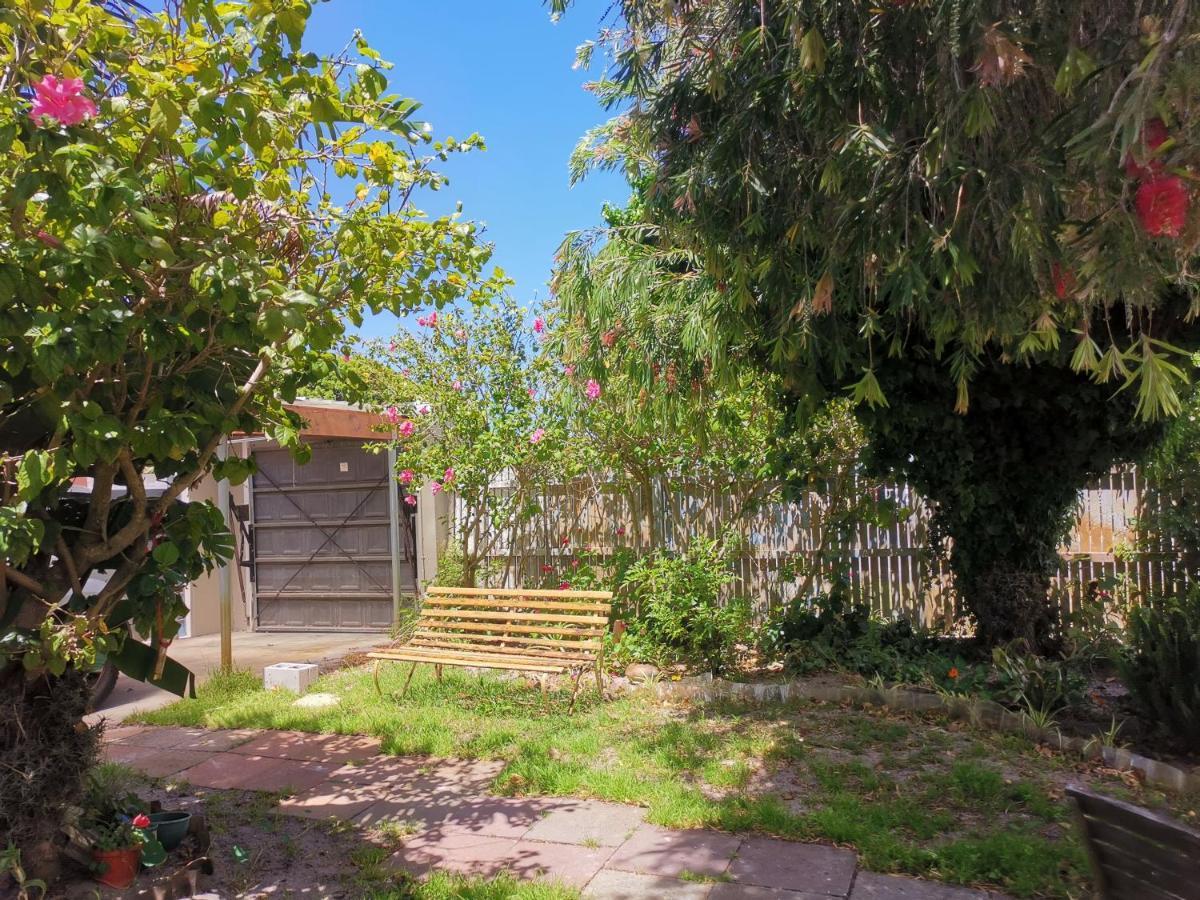 Retreat To Edmonton Close Holiday home *