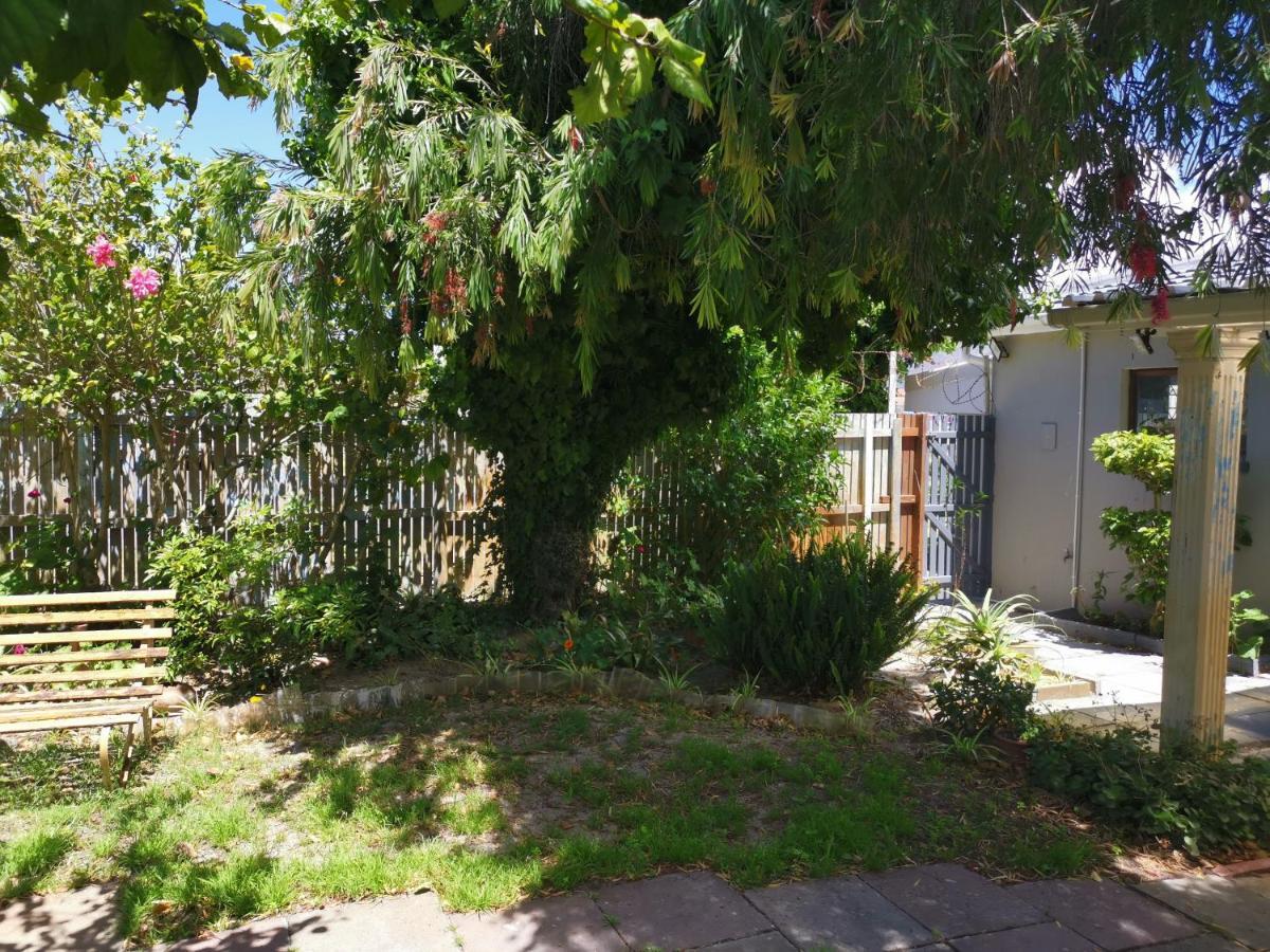 Retreat To Edmonton Close Holiday home